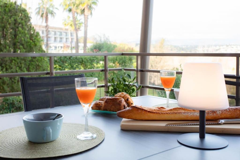 A7- 2 Bdr Sea & Mountain View - Ac, Parking, Pool & Terrace Antibes Exterior foto