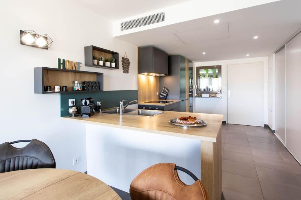 A7- 2 Bdr Sea & Mountain View - Ac, Parking, Pool & Terrace Antibes Exterior foto
