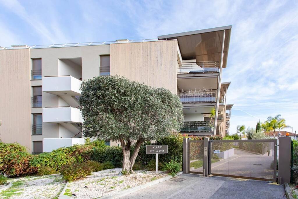 A7- 2 Bdr Sea & Mountain View - Ac, Parking, Pool & Terrace Antibes Exterior foto