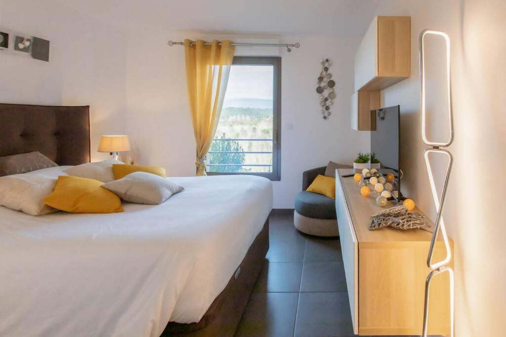 A7- 2 Bdr Sea & Mountain View - Ac, Parking, Pool & Terrace Antibes Exterior foto