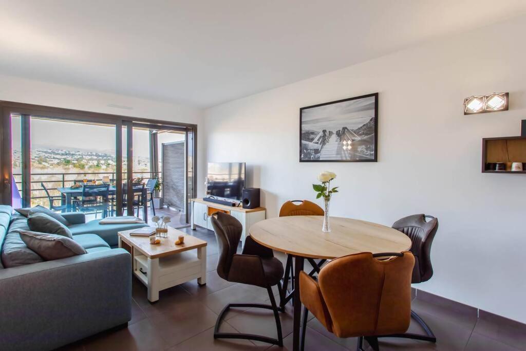 A7- 2 Bdr Sea & Mountain View - Ac, Parking, Pool & Terrace Antibes Exterior foto